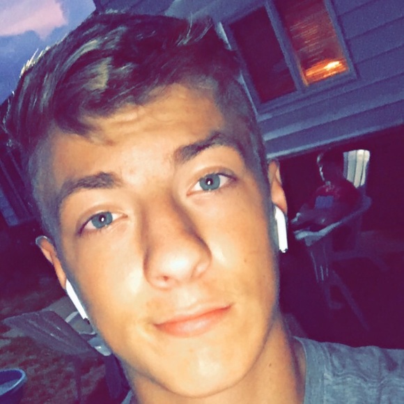 Meet your Posher, Dillon - Picture 1 of 1